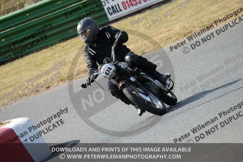 Vintage motorcycle club;eventdigitalimages;mallory park;mallory park trackday photographs;no limits trackdays;peter wileman photography;trackday digital images;trackday photos;vmcc festival 1000 bikes photographs